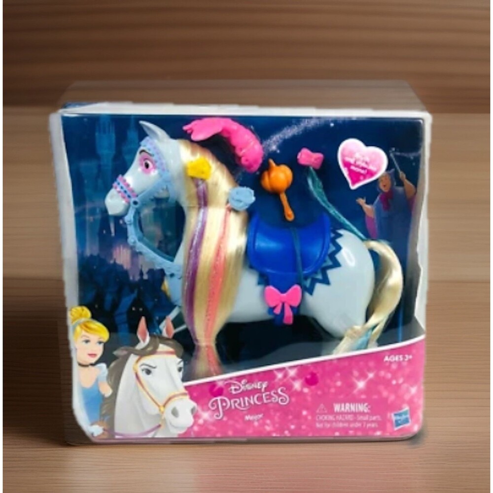 Disney Princess Cinderella Loyal Horse Major Figure with Accessories Ages 3+
